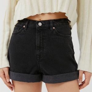 Urban Outfitters BDG Mom High-Rise Denim Short – Black, Size 29